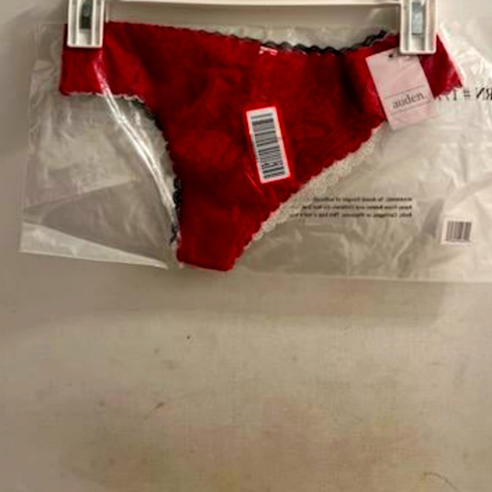 Lace Thongs parties 3Pk
